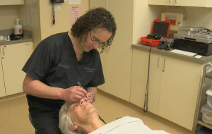 dr jon mendelsohn marking chin implant